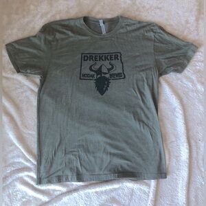 Drekker Brewing Co Viking “NODAK Brewed” Logo Shirt in Sage Green size XL